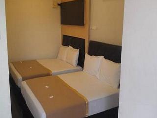 New Wave Vines Hotel Seri Kembangan Exteriör bild